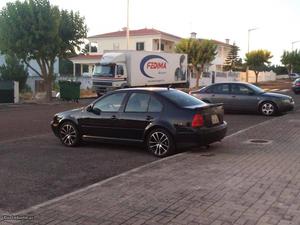 VW Bora 1.9 Tdi Janeiro/00 - à venda - Ligeiros