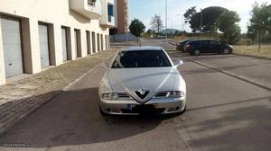 Alfa Romeo  JTD Momo Julho/01 - à venda - Ligeiros