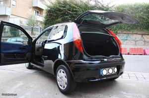 Fiat Punto 60 Mês sem entrada Novembro/02 - à venda -