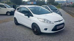 Ford Fiesta Versão exclusiv coupe Junho/10 - à venda -