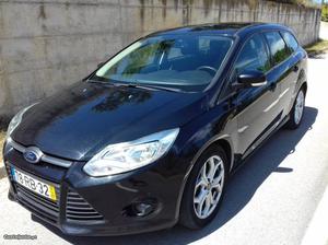 Ford Focus SW  CV Julho/11 - à venda - Ligeiros