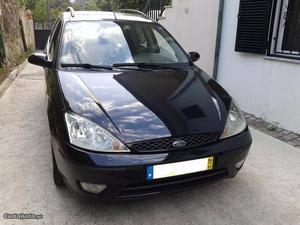 Ford Focus tdci 115cv Ghia Novembro/04 - à venda - Ligeiros