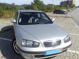 Hyundai Elantra 2.0 GLX Setembro/05 - à venda - Ligeiros