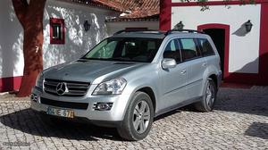 Mercedes-Benz GL 320 T Diesel 7 lugares Setembro/09 - à