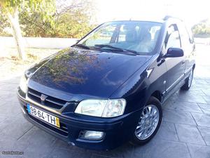 Mitsubishi Space Star 1.9did confort Abril/02 - à venda -