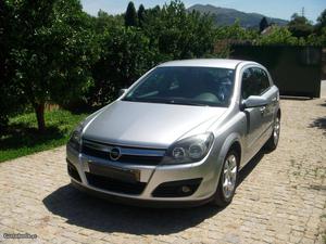 Opel Astra 1.7 cdti cosmo Janeiro/06 - à venda - Ligeiros