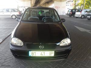 Opel Corsa 1.0 cili Julho/97 - à venda - Ligeiros