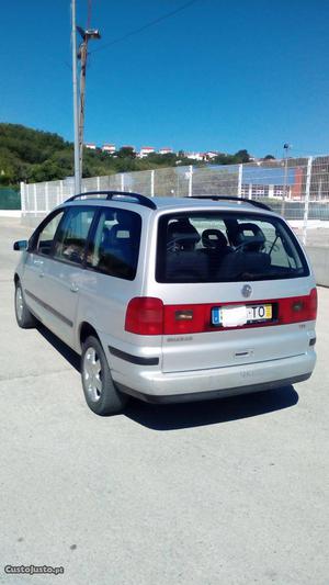 VW Sharan 1.9 tdi nacional Maio/02 - à venda - Monovolume /