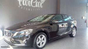 Volvo V40 kinetic cv D2 Fevereiro/13 - à venda -