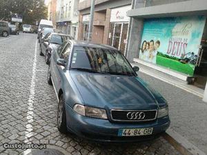 Audi A4 1.6 i confort troco Junho/96 - à venda - Ligeiros