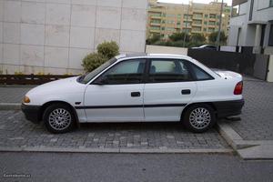 Opel Astra F GT 1.7 TD Julho/93 - à venda - Ligeiros