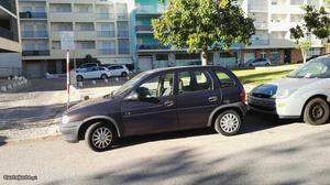 Opel Corsa Swing Dezembro/96 - à venda - Ligeiros