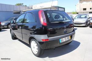 Opel Corsa V 5 lugares Fevereiro/01 - à venda -