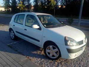 Renault Clio 1.5 dci com.ac Dezembro/04 - à venda -