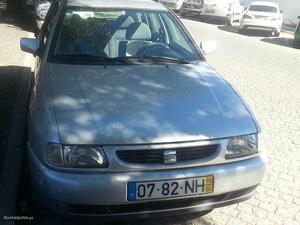 Seat Cordoba troca Seat Abril/99 - à venda - Ligeiros