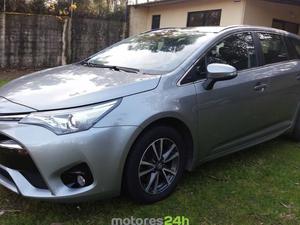Toyota Avensis Station Wagon 1.6 D-4D Luxury+GPS