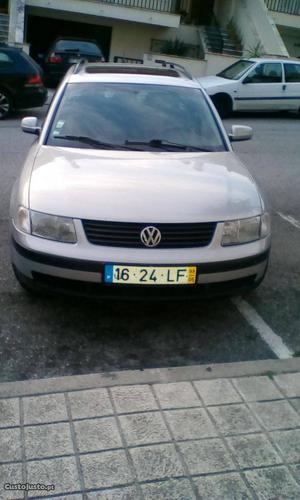 VW Passat 1.6 passat Junho/98 - à venda - Ligeiros