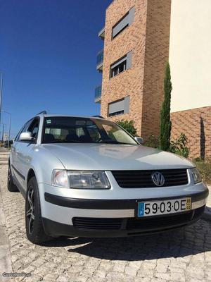 VW Passat TDI Fevereiro/99 - à venda - Ligeiros