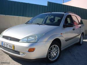 Ford Focus 1.6 SW 101 cv c/ AC Julho/99 - à venda -