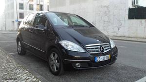 Mercedes-Benz A 180 CDI Avantgarde Junho/10 - à venda -