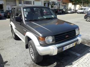 Mitsubishi Pajero 2.5 td  Outubro/92 - à venda -