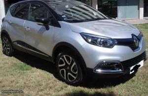 Renault Captur 0.9 TCe Exclusive Janeiro/17 - à venda -