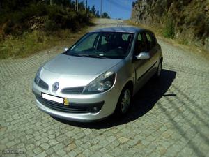 Renault Clio 1.2 DYNAMIQUE 16 V Maio/05 - à venda -