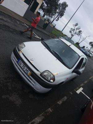 Renault Clio  Dezembro/98 - à venda - Ligeiros