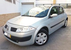 Renault Mégane 1.5DCI 5Lugares Dezembro/02 - à venda -