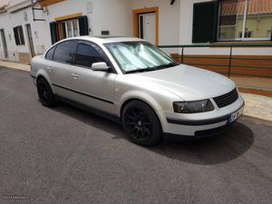 VW Passat 3b Janeiro/97 - à venda - Ligeiros Passageiros,