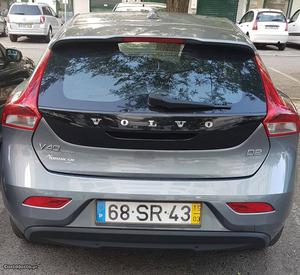Volvo V40 D2 1.6d Março/15 - à venda - Ligeiros
