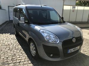 Fiat Doblo 1.6 multi jet Fevereiro/12 - à venda - Ligeiros