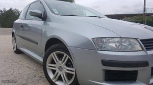 Fiat Stilo 1.4 6volocidades Novembro/04 - à venda -