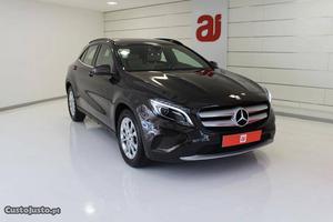 Mercedes-Benz GLA 200 Exclusive 136cv Fevereiro/14 - à