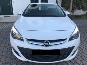 Opel Astra 1.7 CDTi 110cv GPS Setembro/13 - à venda -