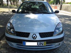 Renault Clio 1.2 com AC 16V NOVO Janeiro/03 - à venda -