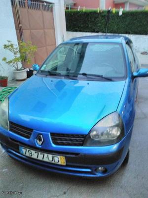 Renault Clio 1.5 DCI VAN Outubro/02 - à venda - Comerciais