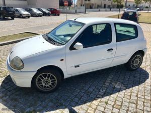 Renault Clio 1.9 diesel 99 Junho/99 - à venda - Ligeiros
