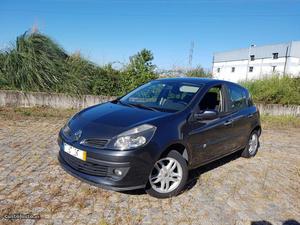 Renault Clio Clio 1.2 DYNAMIQUE Novembro/05 - à venda -