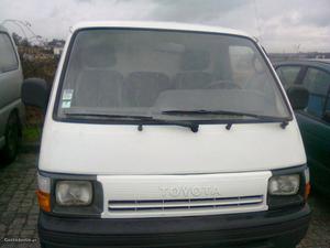 Toyota HiAce 3lugares towner Janeiro/96 - à venda -