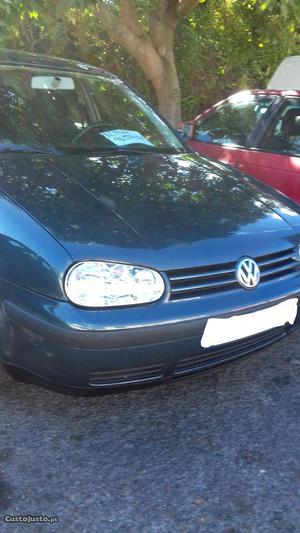 VW Golf 1.4 Gasolina Janeiro/05 - à venda - Ligeiros