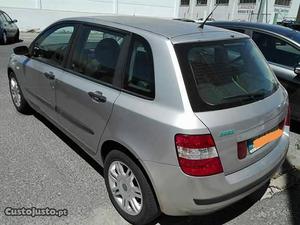 Fiat Stilo 1.2 Novembro/04 - à venda - Ligeiros