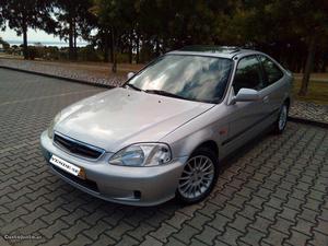 Honda Civic 1.6 Vtec Coupe Março/99 - à venda - Ligeiros