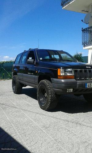 Jeep Grand Cherokee loredo Janeiro/97 - à venda - Pick-up/