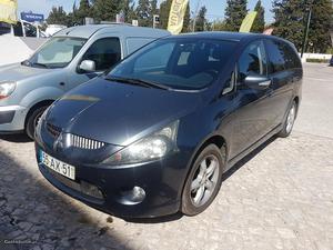 Mitsubishi Grandis 7 lugares Julho/05 - à venda -