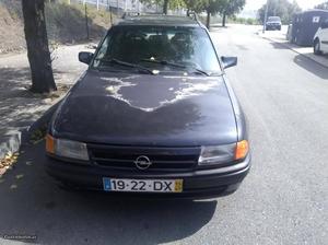 Opel Astra 1.4 clube Julho/94 - à venda - Ligeiros