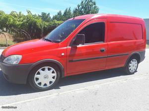 Opel Combo 1.3cdti Dezembro/04 - à venda - Ligeiros