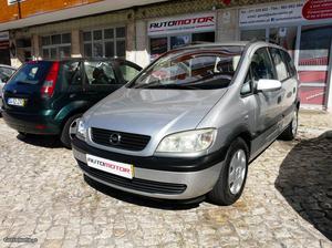 Opel Zafira 1.6i - 16v Elegance Dezembro/01 - à venda -