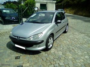 Peugeot 206 sport van 2.0 HDI Setembro/01 - à venda -