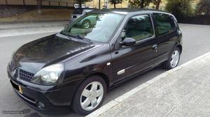 Renault Clio 1.5 dCI Maio/02 - à venda - Comerciais / Van,